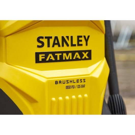 STANLEY SFMPW2000 yellow Fatmax brushless pressure washer front close-up with 1950 PSI rating.
